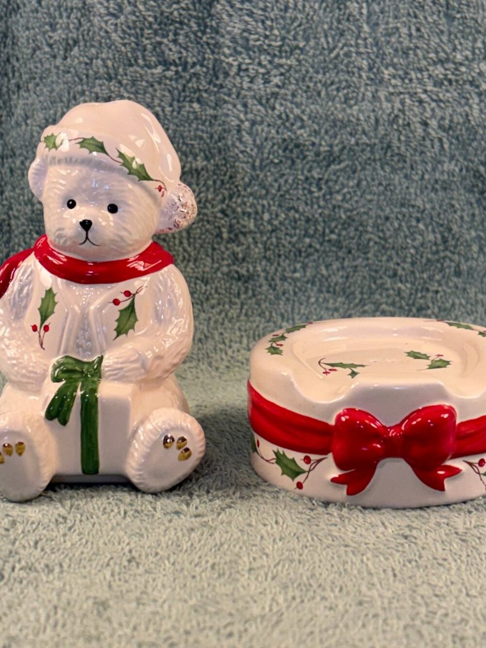 Lenox Holiday Teddy Bear Stackable Salt & Pepper Shaker Set NIB 2003